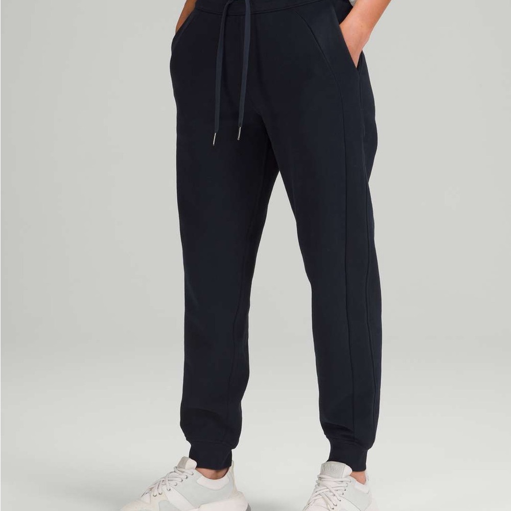 Lululemon Navy Scuba Jogger